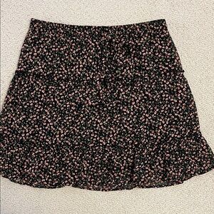 Women’s/juniors Black and Pink Floral Skirt